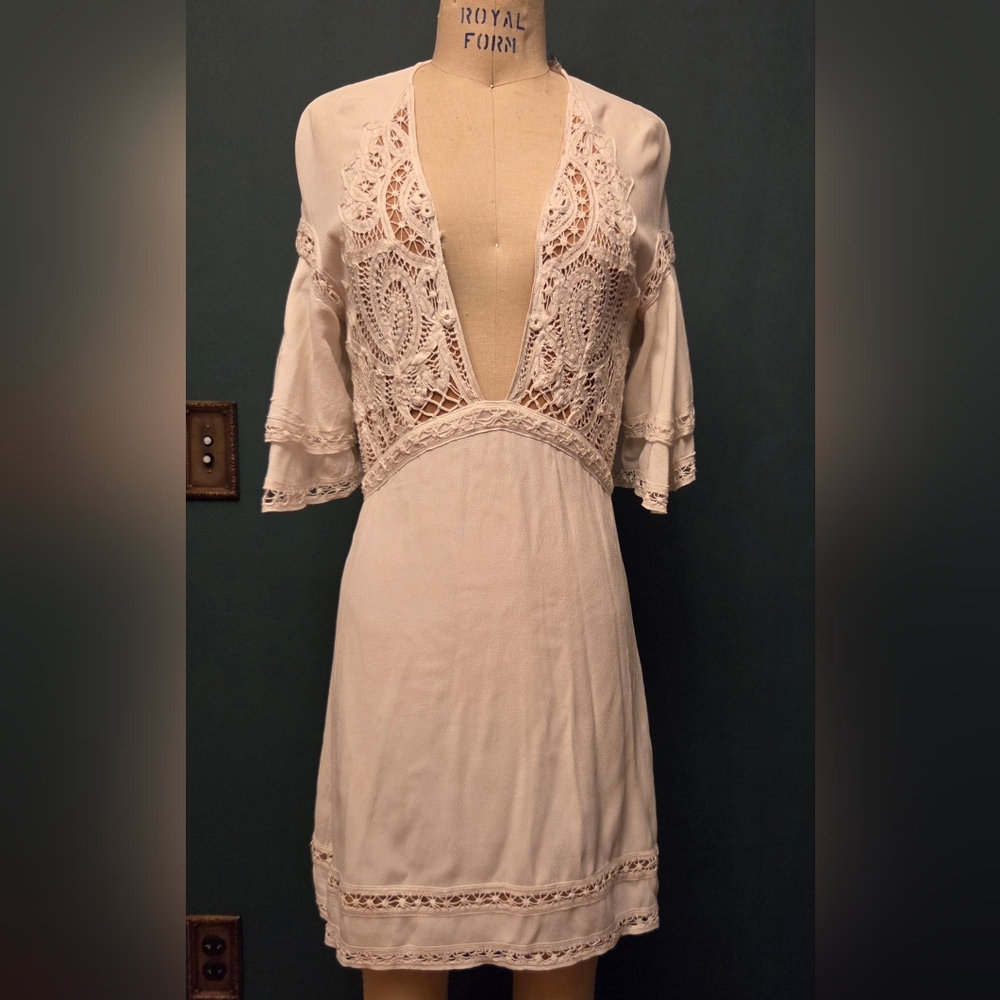 Lace Dress Foe The Love And Lemons